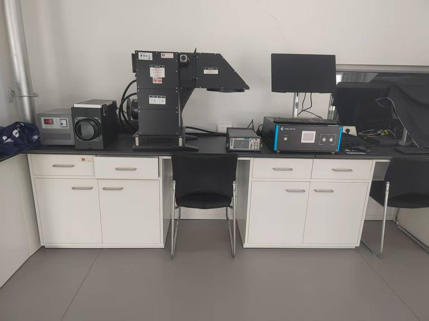 可变光谱模拟器